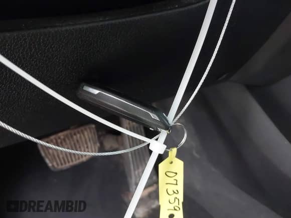 2017 Kia Sorento SXL z VIN 5XYPK4A50HG307359, wystawiony jako IAAI lot #41557669 z przebiegiem 103 629 mil mil oraz . Historia ofert i sprzedaży dostępna na DreamBid. Obrazek 11.