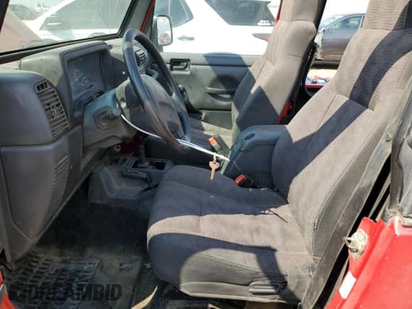 2003 Jeep Wrangler X z VIN 1J4FA39S33P308881, wystawiony jako Copart lot #69323655 z przebiegiem 264 257 mil mil oraz Szkoda całkowita • Salvage title. Historia ofert i sprzedaży dostępna na DreamBid. Obrazek 7.