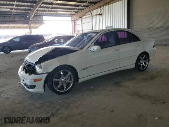 2007 Mercedes-Benz C 230 Sport with VIN WDBRF52H27A950367, listed as a Copart auction lot 81101475 with 204,999 mi miles and Salvage title. Bid and sale history available at DreamBid. Image 1.