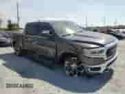 2021 Ram 1500 Limited z VIN 1C6SRFHM2MN726144, wystawiony jako Copart lot #57648945 z przebiegiem 45 369 mil mil oraz Szkoda całkowita • Salvage title. Historia ofert i sprzedaży dostępna na DreamBid. Obrazek 4.
