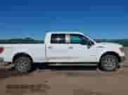 2011 Ford F-150 XLT z VIN 1FTFW1ET2BFC65701, wystawiony jako IAAI lot #42598794 z przebiegiem 209 676 mil mil oraz . Historia ofert i sprzedaży dostępna na DreamBid. Obrazek 13.