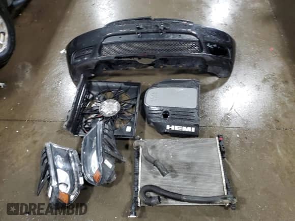 2019 Dodge Durango R/T с VIN 1C4SDJCT6KC740775, выставлен на аукционе Copart как лот 62136885 с пробегом 130 706 миль миль и Списание • Salvage title. История ставок и продаж доступна на DreamBid. Изображение 13.