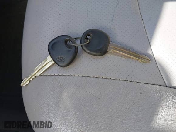 2006 Hyundai Santa Fe GLS with VIN KM8SC73E46U072607, listed as a IAAI auction lot 41915429 with 181,025 mi miles and . Bid and sale history available at DreamBid. Image 11.