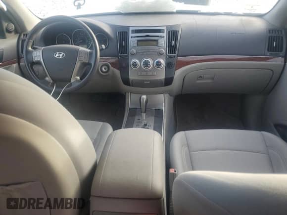 2007 Hyundai Veracruz GLS z VIN KM8NU73CX7U012177, wystawiony jako Copart lot #86046444 z przebiegiem 208 858 mil mil oraz Czysty tytuł • Clean title. Historia ofert i sprzedaży dostępna na DreamBid. Obrazek 8.