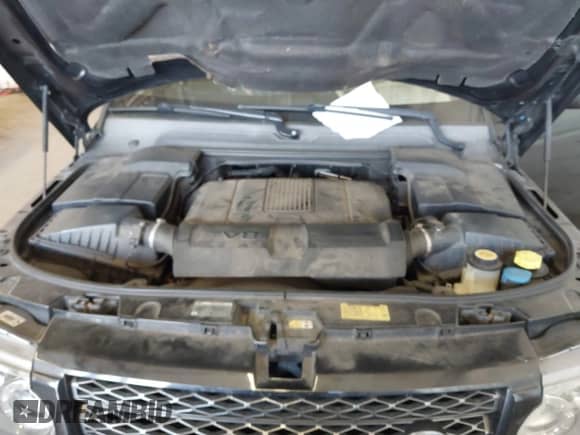 2010 Land Rover Range Rover Sport HSE Lux z VIN SALSK2D44AA245917, wystawiony jako IAAI lot #42638894 z przebiegiem 182 054 mil mil oraz . Historia ofert i sprzedaży dostępna na DreamBid. Obrazek 10.