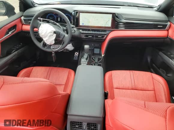 2025 Toyota Camry LE with VIN 4T1DAACK5SU558130, listed as a Copart auction lot 63042455 with 8,583 mi miles and Non repairable. Bid and sale history available at DreamBid. Image 8.