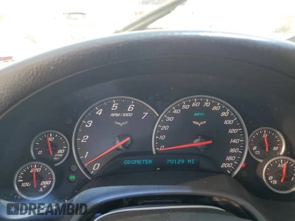 2008 Chevrolet Corvette с VIN 1G1YY36WX85110053, выставлен на аукционе Copart как лот 69974064 с пробегом 70 129 миль миль и Списание • Salvage title. История ставок и продаж доступна на DreamBid. Изображение 9.