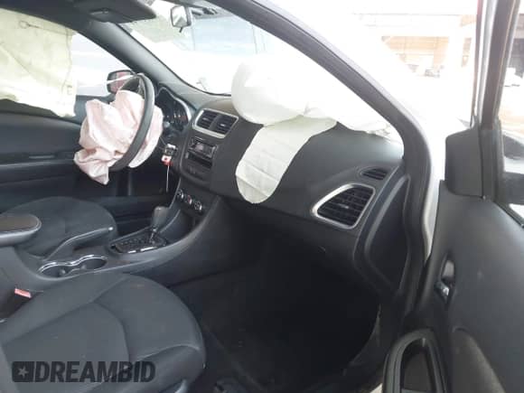 2013 Dodge Avenger SE z VIN 1C3CDZAB7DN535555, wystawiony jako IAAI lot #43055940 z przebiegiem Nie podano mil oraz . Historia ofert i sprzedaży dostępna na DreamBid. Obrazek 5.