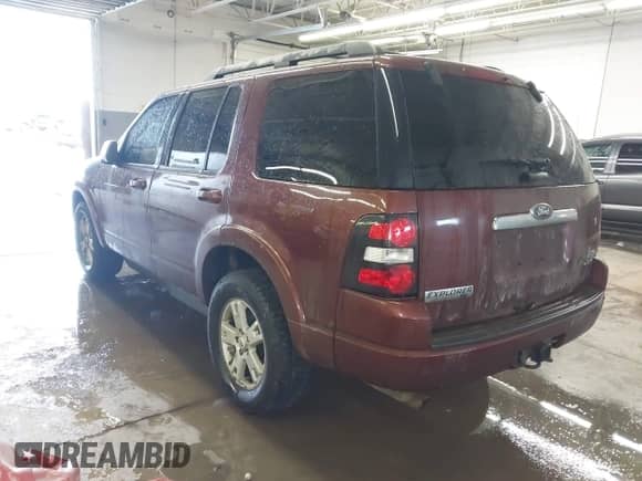 2010 Ford Explorer with VIN 1FMEU7D89AUB13941, listed as a IAAI auction lot 41651307 with 201,322 mi miles and . Bid and sale history available at DreamBid. Image 3.