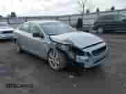 2012 Volvo S60 T6 с VIN YV1902FH7C2105461, выставлен на аукционе IAAI как лот 41323392 с пробегом 98 059 миль миль и . История ставок и продаж доступна на DreamBid. Изображение 1.
