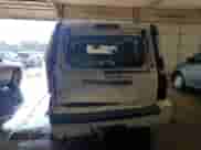 2006 Jeep Commander Limited z VIN 1J8HH58N96C144526, wystawiony jako Copart lot #63663055 z przebiegiem 156 603 mil mil oraz Szkoda całkowita • Salvage title. Historia ofert i sprzedaży dostępna na DreamBid. Obrazek 6.