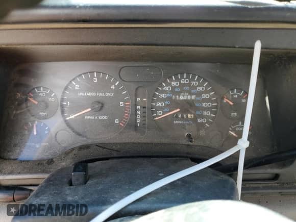 1996 Dodge 1500 with VIN 1B7HF16Z2TS559281, listed as a Copart auction lot 48522865 with 118,368 mi miles and Non repairable. Bid and sale history available at DreamBid. Image 9.