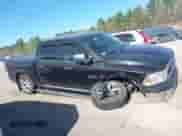 2017 Ram 1500 Limited z VIN 1C6RR7PT3HS515474, wystawiony jako IAAI lot #42079779 z przebiegiem 91 389 mil mil oraz . Historia ofert i sprzedaży dostępna na DreamBid. Obrazek 13.