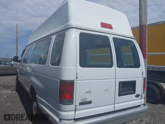 2004 Ford Econoline Cargo с VIN 1FTNS24W64HA94953, выставлен на аукционе IAAI как лот 42103481 с пробегом 224 922 миль миль и . История ставок и продаж доступна на DreamBid. Изображение 3.