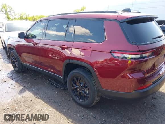 2024 Jeep Grand Cherokee Altitude with VIN 1C4RJKAG1R8618129, listed as a IAAI auction lot 42164537 with 9,726 mi miles and . Bid and sale history available at DreamBid. Image 3.
