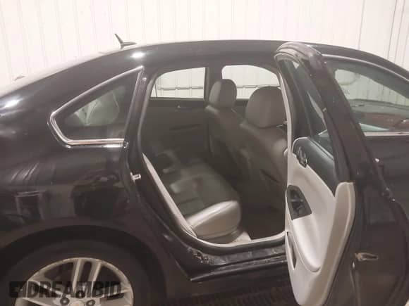 2010 Chevrolet Impala LTZ z VIN 2G1WC5EMXA1155924, wystawiony jako IAAI lot #43445319 z przebiegiem 209 290 mil mil oraz . Historia ofert i sprzedaży dostępna na DreamBid. Obrazek 8.