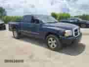 2006 Dodge Dakota SLT with VIN 1D7HW48KX6S514908, listed as a Copart auction lot 61878055 with 194,527 mi miles and Non repairable. Bid and sale history available at DreamBid. Image 4.