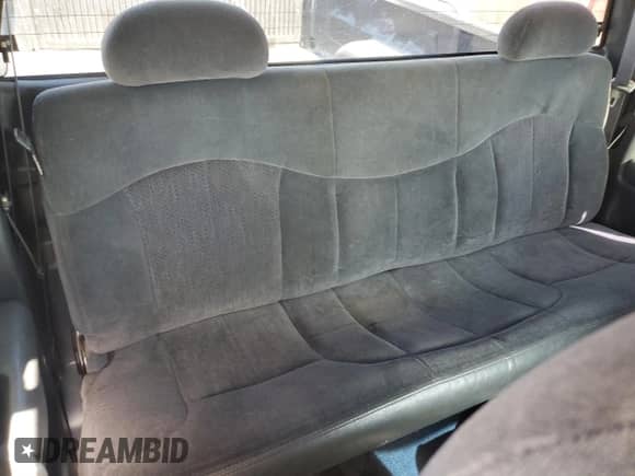 2000 Chevrolet Silverado 1500 LS z VIN 1GCEC19TXYZ134487, wystawiony jako Copart lot #71546575 z przebiegiem 330 373 mil mil oraz Szkoda całkowita • Salvage title. Historia ofert i sprzedaży dostępna na DreamBid. Obrazek 10.