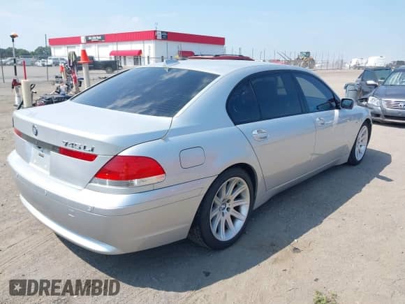 2003 BMW 7 Series 745Li with VIN WBAGN63413DR17833, listed as a IAAI auction lot 43199526 with Not provided miles and . Bid and sale history available at DreamBid. Image 4.