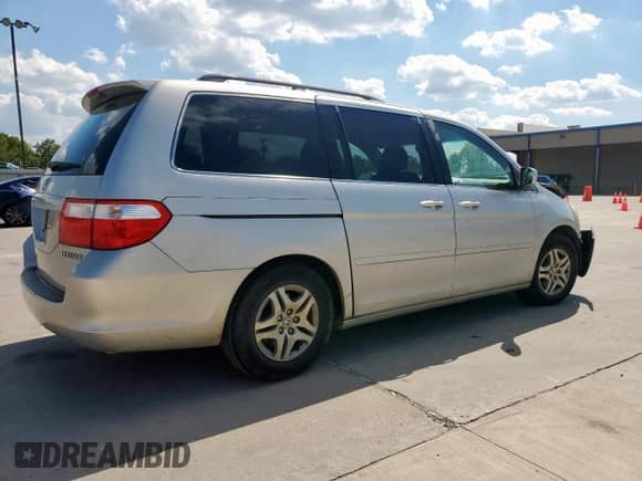 2005 Honda Odyssey EX с VIN 5FNRL38445B423518, выставлен на аукционе Copart как лот 84187105 с пробегом 193 497 миль миль и Списание • Salvage title. История ставок и продаж доступна на DreamBid. Изображение 3.