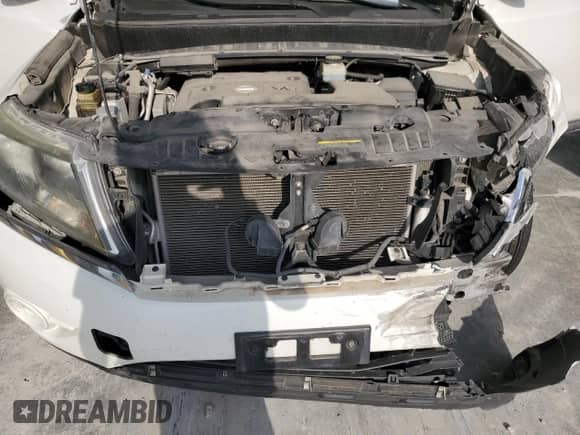 2013 Nissan Pathfinder SV with VIN 5N1AR2MM4DC670086, listed as a Copart auction lot 70390775 with 133,722 mi miles and Salvage title. Bid and sale history available at DreamBid. Image 12.