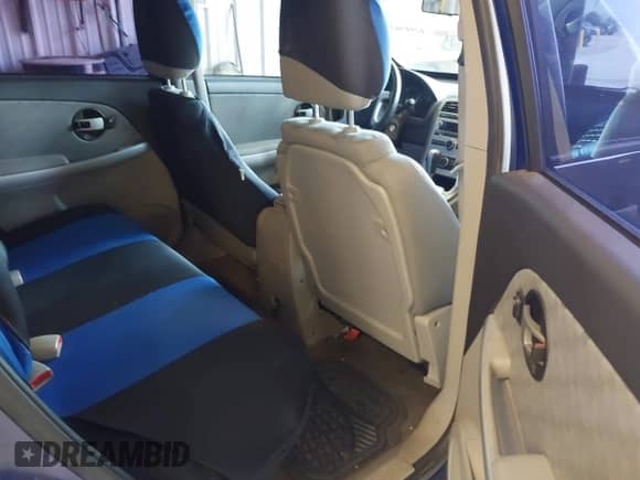 2007 Chevrolet Equinox LS with VIN 2CNDL23F776019078, listed as a IAAI auction lot 42915625 with 175,657 mi miles and . Bid and sale history available at DreamBid. Image 8.
