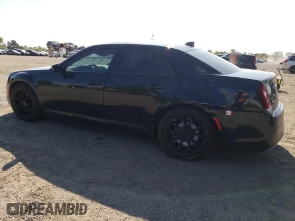 2018 Chrysler 300 S с VIN 2C3CCAGG8JH276070, выставлен на аукционе Copart как лот 80623025 с пробегом 221 796 миль миль и Чистый • Clean title. История ставок и продаж доступна на DreamBid. Изображение 2.