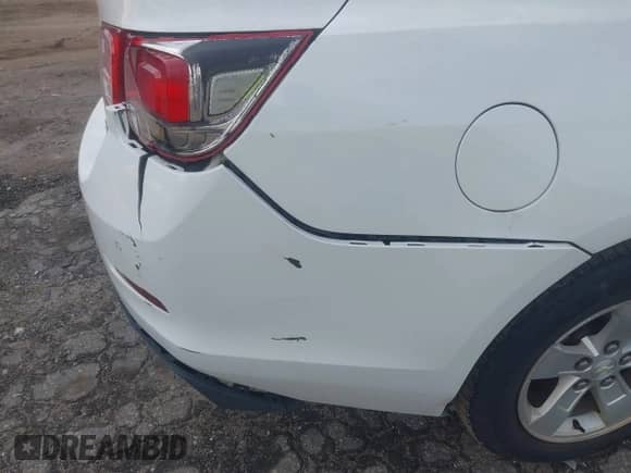 2016 Chevrolet Malibu LS с VIN 1G11A5SA8GU141740, выставлен на аукционе IAAI как лот 43413236 с пробегом 199 124 миль миль и . История ставок и продаж доступна на DreamBid. Изображение 12.