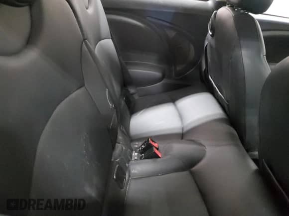 2011 MINI Hardtop with VIN WMWSU3C52BT184457, listed as a Copart auction lot 69720685 with 125,145 mi miles and Clean title. Bid and sale history available at DreamBid. Image 10.