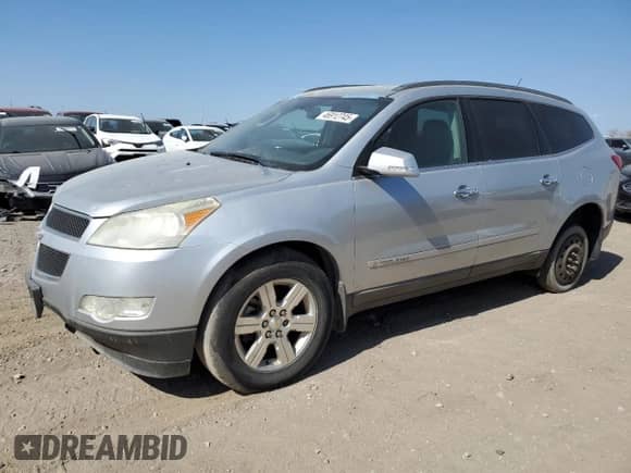 2009 Chevrolet Traverse 1LT with VIN 1GNEV23D69S156974, listed as a Copart auction lot 46912745 with 136,732 mi miles and Clean title. Bid and sale history available at DreamBid. Image 1.