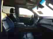 2018 Chevrolet Suburban LT с VIN 1GNSKHKC9JR229886, выставлен на аукционе IAAI как лот 43535775 с пробегом 171 608 миль миль и . История ставок и продаж доступна на DreamBid. Изображение 5.