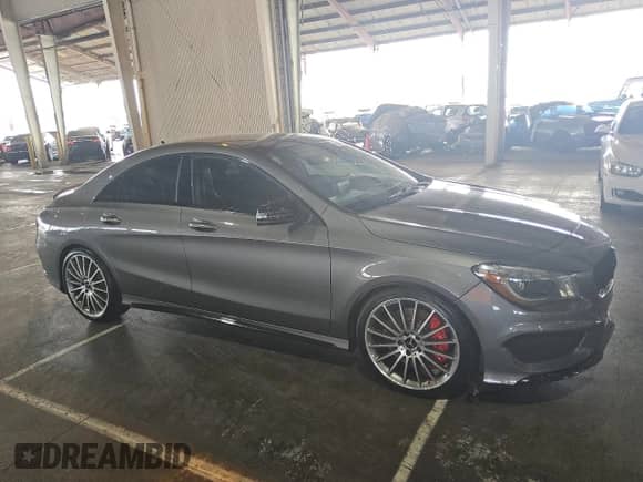 2016 Mercedes-Benz CLA 45 AMG с VIN WDDSJ5CBXGN370326, выставлен на аукционе Copart как лот 71730635 с пробегом 56 911 миль миль и Чистый • Clean title. История ставок и продаж доступна на DreamBid. Изображение 4.