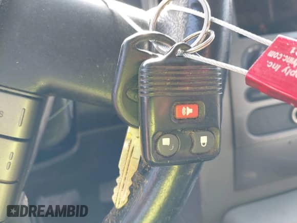 2005 Ford F-150 XLT with VIN 1FTPX04535KC99043, listed as a IAAI auction lot 41662466 with 200,722 mi miles and . Bid and sale history available at DreamBid. Image 11.