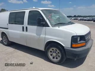 2013 Chevrolet Express Cargo с VIN 1GCSGAFX9D1179623, выставлен на аукционе IAAI как лот 42405699 с пробегом 213 830 миль миль и . История ставок и продаж доступна на DreamBid. Изображение 1.