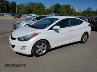 2013 Hyundai Elantra Limited z VIN 5NPDH4AE1DH384682, wystawiony jako Copart lot #71110515 z przebiegiem 93 047 mil mil oraz Szkoda całkowita • Salvage title. Historia ofert i sprzedaży dostępna na DreamBid. Obrazek 1.