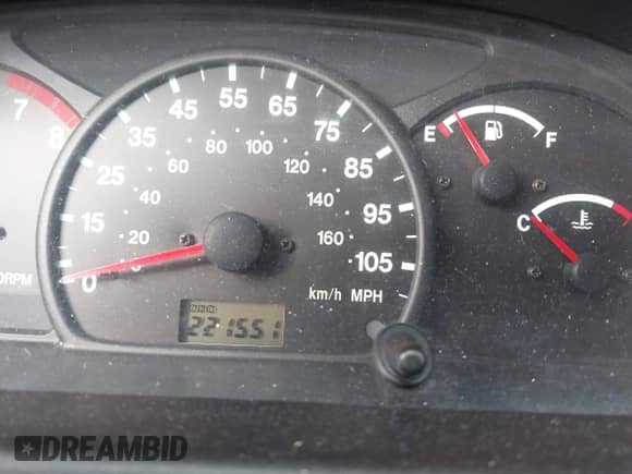 2000 Chevrolet Tracker z VIN 2CNBJ13C4Y6947199, wystawiony jako IAAI lot #41439023 z przebiegiem 221 551 mil mil oraz . Historia ofert i sprzedaży dostępna na DreamBid. Obrazek 7.