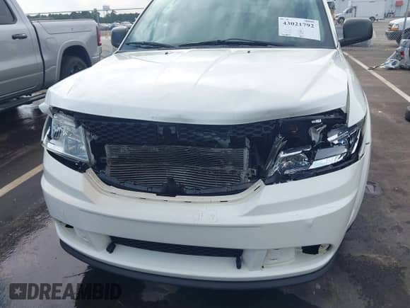 2019 Dodge Journey SE Value with VIN 3C4PDCAB2KT746623, listed as a IAAI auction lot 43021792 with 126,953 mi miles and . Bid and sale history available at DreamBid. Image 6.