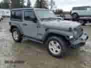 2022 Jeep Wrangler Willys с VIN 1C4GJXAG8NW158042, выставлен на аукционе Copart как лот 49872555 с пробегом 9 027 миль миль и Списание • Salvage title. История ставок и продаж доступна на DreamBid. Изображение 4.