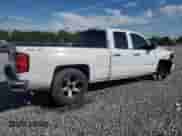 2014 Chevrolet Silverado 1500 Work Truck z VIN 1GCVKPEC4EZ267396, wystawiony jako Copart lot #56570615 z przebiegiem 304 440 mil mil oraz Szkoda całkowita • Salvage title. Historia ofert i sprzedaży dostępna na DreamBid. Obrazek 3.