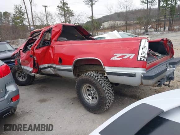 1997 GMC Sierra 1500 с VIN 1GTEK19R1VE504008, выставлен на аукционе IAAI как лот 41520921 с пробегом 287 772 миль миль и . История ставок и продаж доступна на DreamBid. Изображение 3.