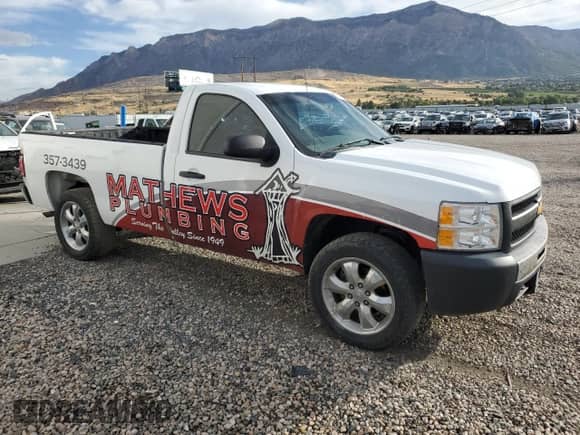 2013 Chevrolet Silverado 1500 Work Truck with VIN 1GCNKPEX3DZ252843, listed as a Copart auction lot 71591544 with 188,629 mi miles and Salvage title. Bid and sale history available at DreamBid. Image 4.