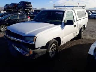 2005 Chevrolet Silverado 1500 LS с VIN 1GCEC14V05Z120778, выставлен на аукционе Copart как лот 84451434 с пробегом 153 835 миль миль и На запчасти • Non repairable. История ставок и продаж доступна на DreamBid. Изображение 1.