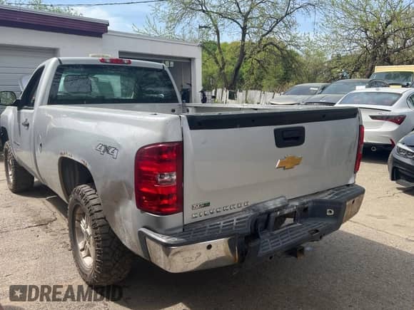 2012 Chevrolet Silverado 1500 Work Truck с VIN 1GCNKPEA0CZ150507, выставлен на аукционе Copart как лот 54851725 с пробегом 97 032 миль миль и Чистый • Clean title. История ставок и продаж доступна на DreamBid. Изображение 3.