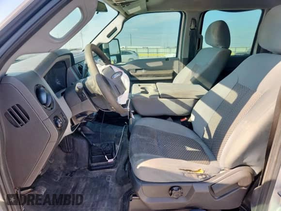 2013 Ford F-250 XL with VIN 1FT7W2BT8DEA15855, listed as a Copart auction lot 80651505 with 144,563 mi miles and Salvage title. Bid and sale history available at DreamBid. Image 7.