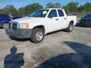 2006 Dodge Dakota ST with VIN 1D7HE28KX6S664685, listed as a IAAI auction lot 43125659 with 191,561 mi miles and . Bid and sale history available at DreamBid. Image 2.