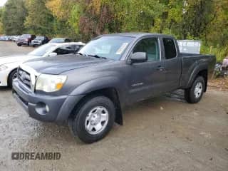 2010 Toyota Tacoma z VIN 5TEUU4EN8AZ706197, wystawiony jako Copart lot #86800325 z przebiegiem 157 844 mil mil oraz Czysty tytuł • Clean title. Historia ofert i sprzedaży dostępna na DreamBid. Obrazek 1.