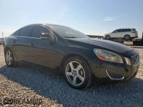 2013 Volvo S60 T5 с VIN YV1612FH2D2171935, выставлен на аукционе Copart как лот 81649995 с пробегом 116 192 миль миль и Списание • Salvage title. История ставок и продаж доступна на DreamBid. Изображение 4.