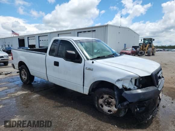 2005 Ford F-150 XL с VIN 1FTPF12575NB86948, выставлен на аукционе Copart как лот 65038965 с пробегом 237 277 миль миль и Списание • Salvage title. История ставок и продаж доступна на DreamBid. Изображение 4.