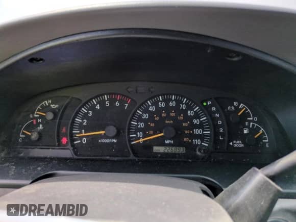 2002 Toyota Tundra SR5 z VIN 5TBRN34192S289613, wystawiony jako Copart lot #67568735 z przebiegiem 226 893 mil mil oraz Szkoda całkowita • Salvage title. Historia ofert i sprzedaży dostępna na DreamBid. Obrazek 9.
