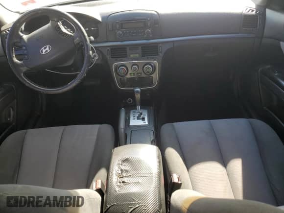 2008 Hyundai Sonata SE с VIN 5NPEU46F48H355085, выставлен на аукционе Copart как лот 81822275 с пробегом 166 684 миль миль и Списание • Salvage title. История ставок и продаж доступна на DreamBid. Изображение 8.
